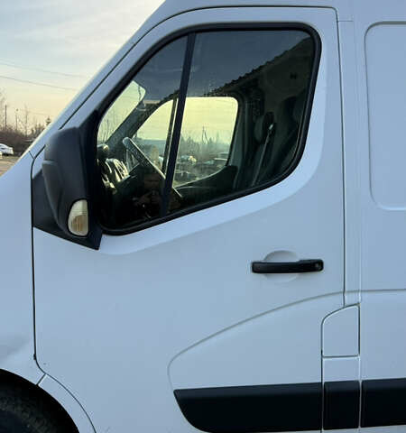 Белый Рено Мастер, объемом двигателя 2.3 л и пробегом 517 тыс. км за 9900 $, фото 18 на Automoto.ua