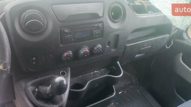 Білий Рено Мастєр, об'ємом двигуна 2.3 л та пробігом 420 тис. км за 5800 $, фото 4 на Automoto.ua