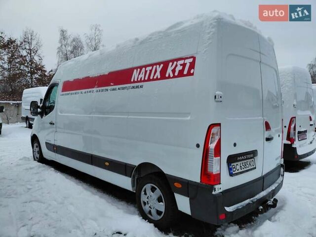 Белый Рено Мастер, объемом двигателя 2.3 л и пробегом 358 тыс. км за 12900 $, фото 3 на Automoto.ua