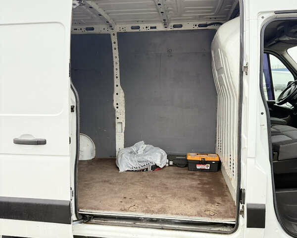 Білий Рено Мастєр, об'ємом двигуна 2.3 л та пробігом 490 тис. км за 13200 $, фото 12 на Automoto.ua