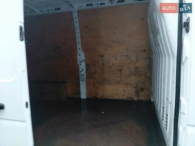 Белый Рено Мастер, объемом двигателя 2.3 л и пробегом 247 тыс. км за 12900 $, фото 13 на Automoto.ua