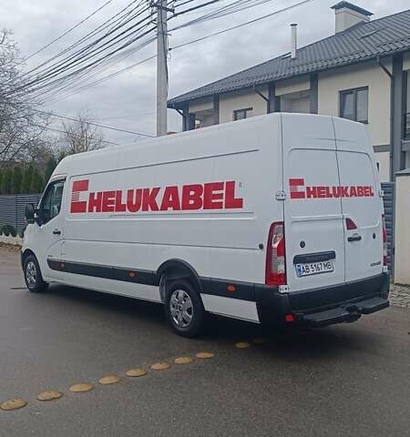 Белый Рено Мастер, объемом двигателя 2.3 л и пробегом 216 тыс. км за 15800 $, фото 2 на Automoto.ua