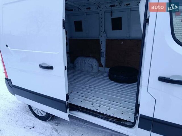 Белый Рено Мастер, объемом двигателя 2.3 л и пробегом 232 тыс. км за 10650 $, фото 21 на Automoto.ua