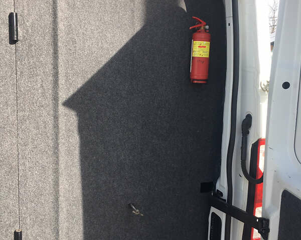 Білий Рено Мастєр, об'ємом двигуна 2.3 л та пробігом 190 тис. км за 36000 $, фото 3 на Automoto.ua