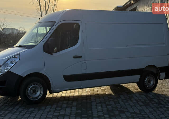 Белый Рено Мастер, объемом двигателя 2.3 л и пробегом 517 тыс. км за 9900 $, фото 3 на Automoto.ua