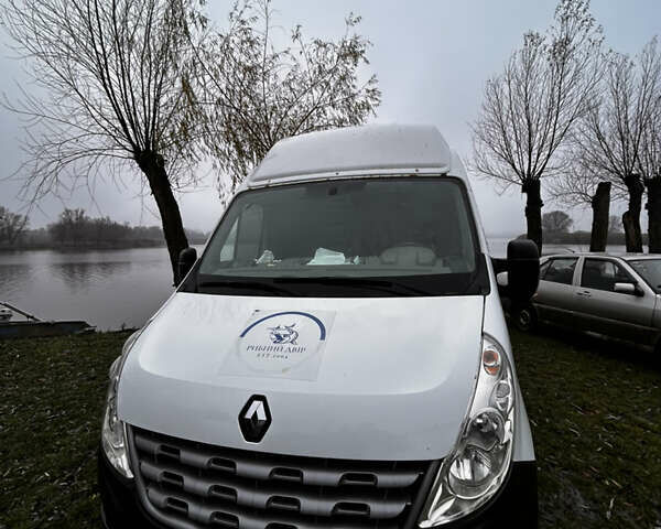 Белый Рено Мастер, объемом двигателя 2.3 л и пробегом 423 тыс. км за 13000 $, фото 1 на Automoto.ua