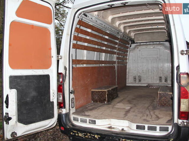 Белый Рено Мастер, объемом двигателя 2.3 л и пробегом 7 тыс. км за 11500 $, фото 4 на Automoto.ua