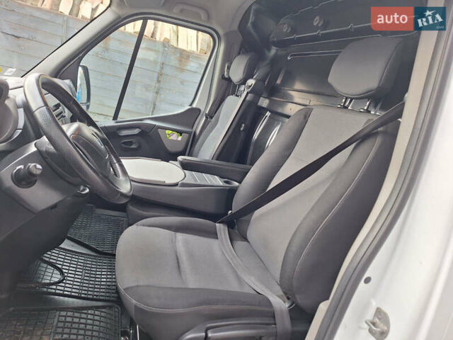 Білий Рено Мастєр, об'ємом двигуна 2.3 л та пробігом 480 тис. км за 12000 $, фото 10 на Automoto.ua