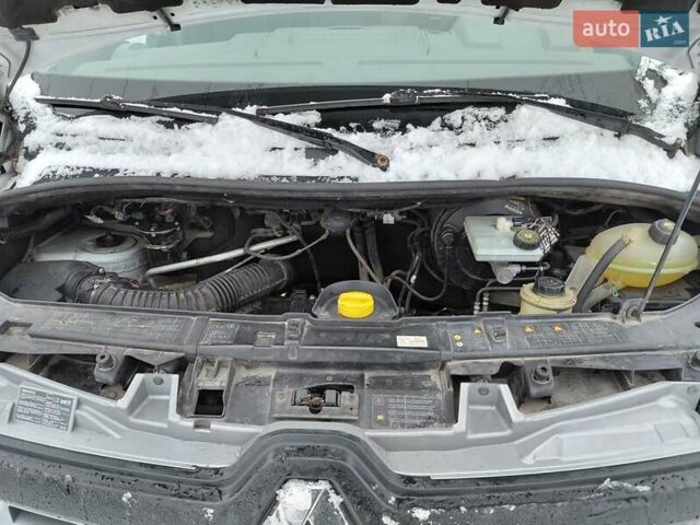 Белый Рено Мастер, объемом двигателя 2.3 л и пробегом 270 тыс. км за 13900 $, фото 6 на Automoto.ua