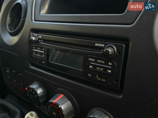 Білий Рено Мастєр, об'ємом двигуна 2.3 л та пробігом 219 тис. км за 13999 $, фото 21 на Automoto.ua