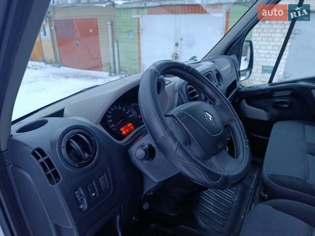 Белый Рено Мастер, объемом двигателя 2.3 л и пробегом 232 тыс. км за 10650 $, фото 14 на Automoto.ua