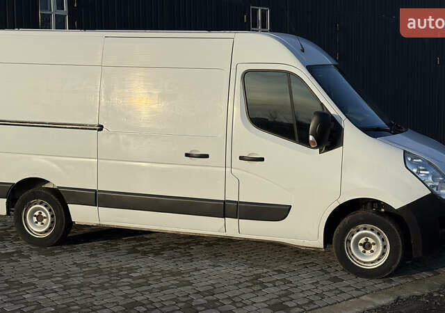 Белый Рено Мастер, объемом двигателя 2.3 л и пробегом 517 тыс. км за 9900 $, фото 5 на Automoto.ua