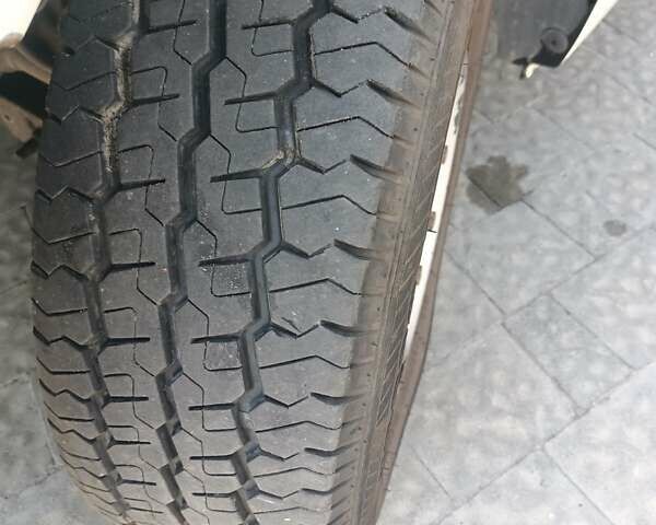 Білий Рено Мастєр, об'ємом двигуна 2.3 л та пробігом 365 тис. км за 10200 $, фото 8 на Automoto.ua