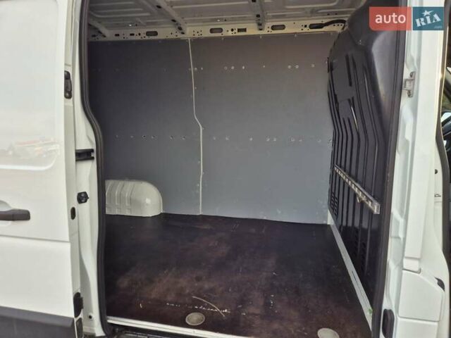 Белый Рено Мастер, объемом двигателя 2.3 л и пробегом 200 тыс. км за 14499 $, фото 22 на Automoto.ua