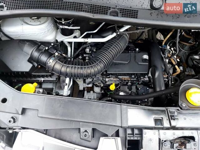 Білий Рено Мастєр, об'ємом двигуна 2.3 л та пробігом 332 тис. км за 12700 $, фото 21 на Automoto.ua