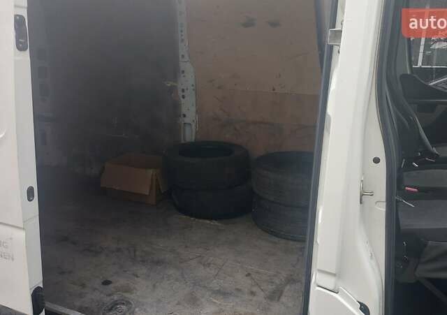 Білий Рено Мастєр, об'ємом двигуна 2.3 л та пробігом 330 тис. км за 11000 $, фото 10 на Automoto.ua