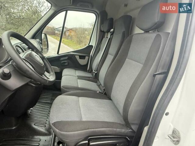 Белый Рено Мастер, объемом двигателя 2.3 л и пробегом 166 тыс. км за 14900 $, фото 12 на Automoto.ua