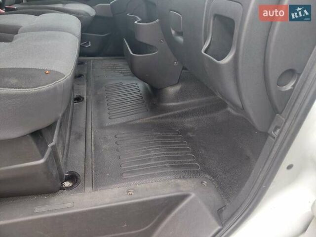 Рено Мастєр 2015 у Желтых Водах на Automoto.ua Білий Рено Мастєр, об'ємом двигуна 2.3 л та пробігом 340 тис. км за 16400 $, фото 2 на Automoto.ua