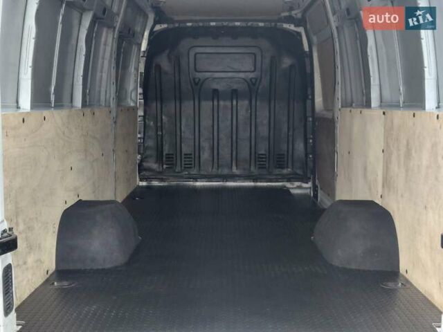 Рено Мастєр 2015 у Желтых Водах на Automoto.ua Білий Рено Мастєр, об'ємом двигуна 2.3 л та пробігом 340 тис. км за 16400 $, фото 6 на Automoto.ua