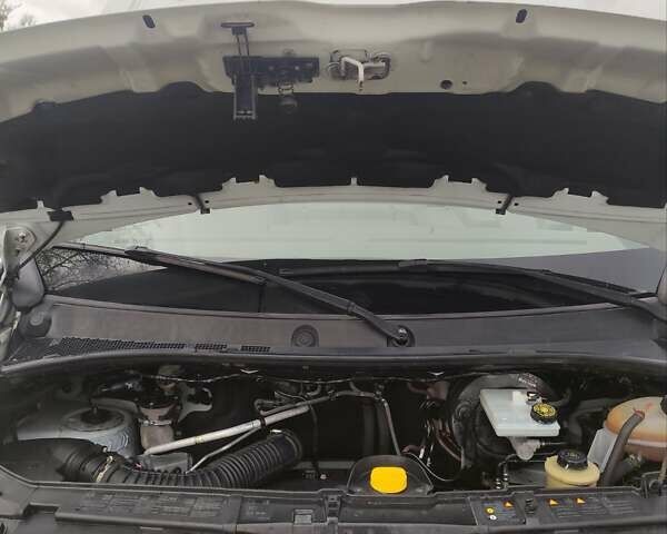 Білий Рено Мастєр, об'ємом двигуна 2.3 л та пробігом 300 тис. км за 14950 $, фото 51 на Automoto.ua