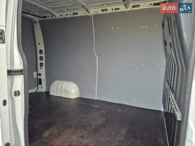 Белый Рено Мастер, объемом двигателя 2.3 л и пробегом 200 тыс. км за 14499 $, фото 21 на Automoto.ua