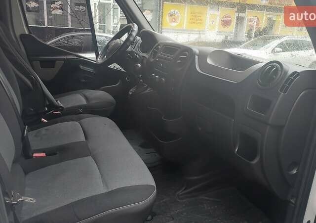 Білий Рено Мастєр, об'ємом двигуна 2.3 л та пробігом 330 тис. км за 11000 $, фото 7 на Automoto.ua