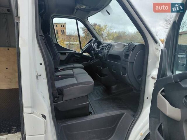 Рено Мастєр 2015 у Желтых Водах на Automoto.ua Білий Рено Мастєр, об'ємом двигуна 2.3 л та пробігом 340 тис. км за 16400 $, фото 1 на Automoto.ua