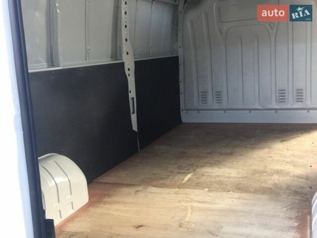 Білий Рено Мастєр, об'ємом двигуна 2.3 л та пробігом 364 тис. км за 14000 $, фото 2 на Automoto.ua