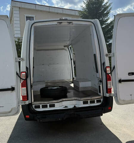 Білий Рено Мастєр, об'ємом двигуна 2.3 л та пробігом 584 тис. км за 14000 $, фото 4 на Automoto.ua