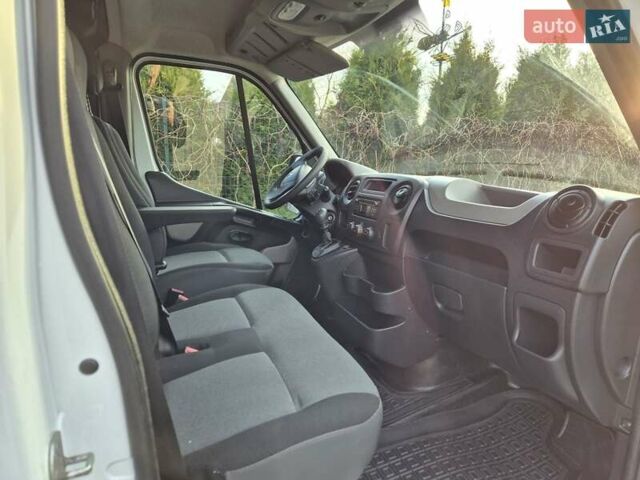 Белый Рено Мастер, объемом двигателя 2.3 л и пробегом 200 тыс. км за 14499 $, фото 26 на Automoto.ua