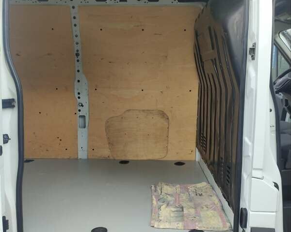 Білий Рено Мастєр, об'ємом двигуна 2.3 л та пробігом 300 тис. км за 14950 $, фото 44 на Automoto.ua