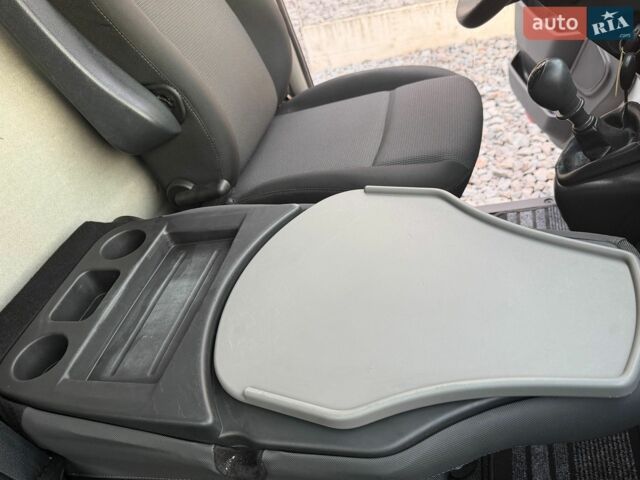 Белый Рено Мастер, объемом двигателя 2.3 л и пробегом 229 тыс. км за 16450 $, фото 86 на Automoto.ua
