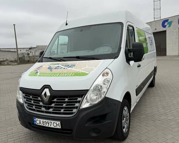 Белый Рено Мастер, объемом двигателя 2.3 л и пробегом 400 тыс. км за 12500 $, фото 2 на Automoto.ua