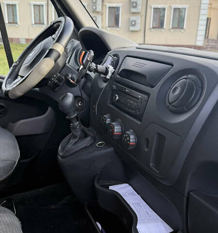 Білий Рено Мастєр, об'ємом двигуна 2.3 л та пробігом 584 тис. км за 14000 $, фото 7 на Automoto.ua