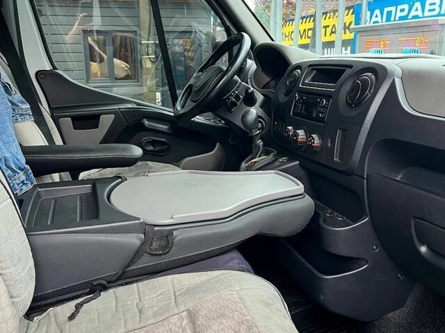 Білий Рено Мастєр, об'ємом двигуна 2.3 л та пробігом 429 тис. км за 13500 $, фото 24 на Automoto.ua