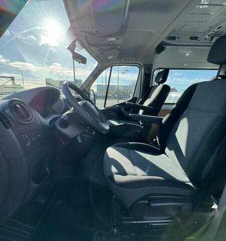 Білий Рено Мастєр, об'ємом двигуна 2.3 л та пробігом 4 тис. км за 21900 $, фото 10 на Automoto.ua