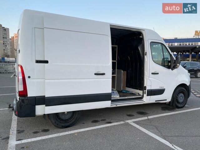 Білий Рено Мастєр, об'ємом двигуна 2.3 л та пробігом 205 тис. км за 15000 $, фото 1 на Automoto.ua