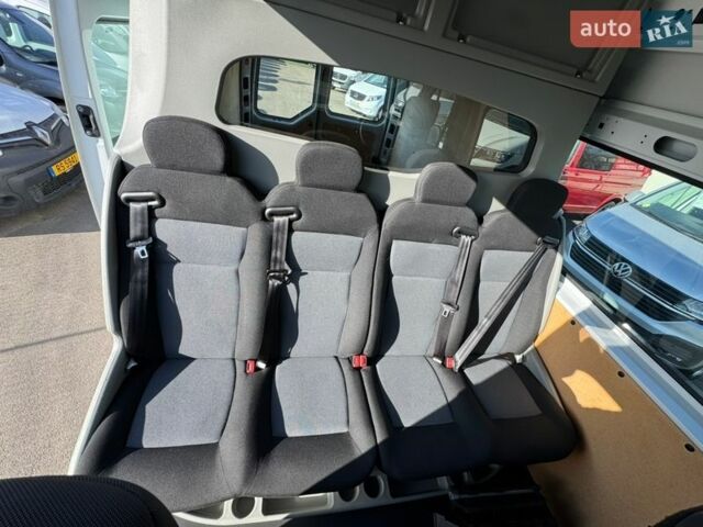 Білий Рено Мастєр, об'ємом двигуна 2.3 л та пробігом 4 тис. км за 21900 $, фото 22 на Automoto.ua