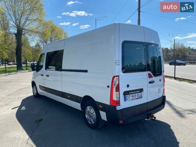Белый Рено Мастер, объемом двигателя 0 л и пробегом 214 тыс. км за 16300 $, фото 5 на Automoto.ua
