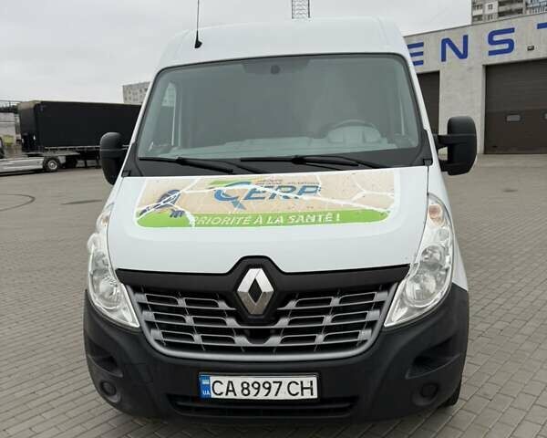 Белый Рено Мастер, объемом двигателя 2.3 л и пробегом 400 тыс. км за 12500 $, фото 1 на Automoto.ua