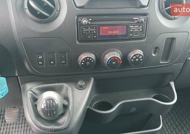 Белый Рено Мастер, объемом двигателя 2.3 л и пробегом 300 тыс. км за 20999 $, фото 28 на Automoto.ua