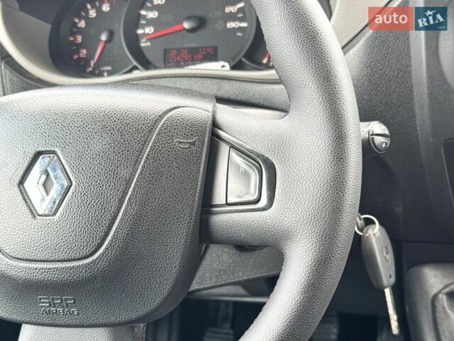 Белый Рено Мастер, объемом двигателя 0 л и пробегом 215 тыс. км за 16500 $, фото 19 на Automoto.ua