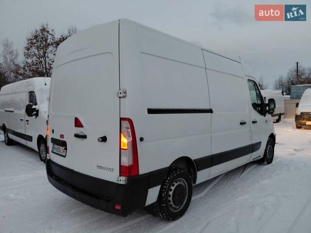 Белый Рено Мастер, объемом двигателя 2.3 л и пробегом 238 тыс. км за 13900 $, фото 1 на Automoto.ua