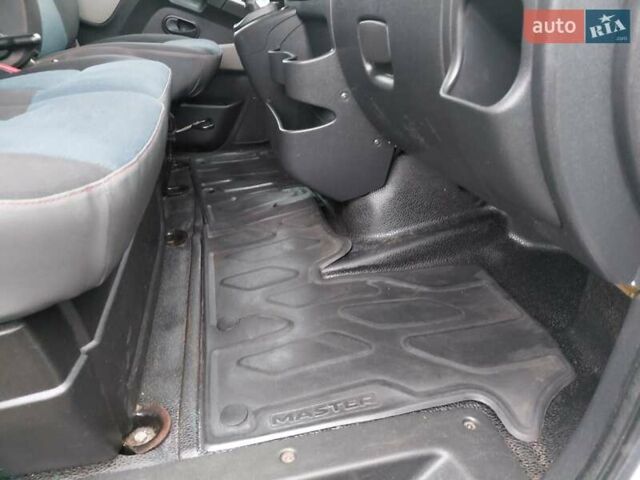 Білий Рено Мастєр, об'ємом двигуна 2.3 л та пробігом 345 тис. км за 12900 $, фото 31 на Automoto.ua