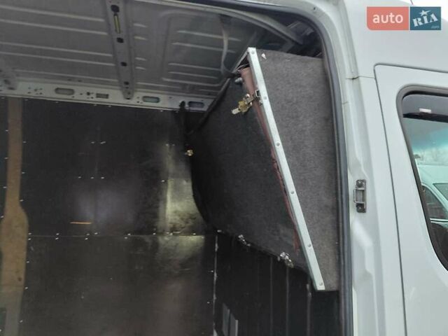 Білий Рено Мастєр, об'ємом двигуна 2.3 л та пробігом 345 тис. км за 12900 $, фото 22 на Automoto.ua