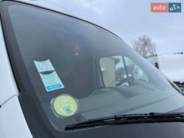 Білий Рено Мастєр, об'ємом двигуна 2.3 л та пробігом 270 тис. км за 14500 $, фото 30 на Automoto.ua