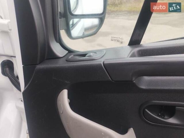 Белый Рено Мастер, объемом двигателя 2.3 л и пробегом 243 тыс. км за 14300 $, фото 20 на Automoto.ua