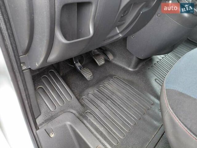 Белый Рено Мастер, объемом двигателя 2.3 л и пробегом 252 тыс. км за 12900 $, фото 29 на Automoto.ua