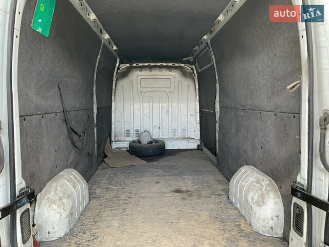 Білий Рено Мастєр, об'ємом двигуна 2.3 л та пробігом 454 тис. км за 9500 $, фото 16 на Automoto.ua