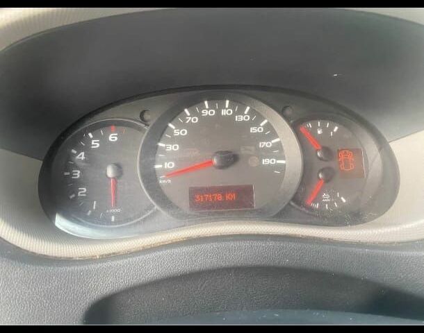 Білий Рено Мастєр, об'ємом двигуна 2.3 л та пробігом 317 тис. км за 15141 $, фото 4 на Automoto.ua